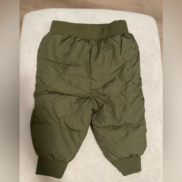 Old Navy 6-12 Months snow pants - Picture 1 of 1